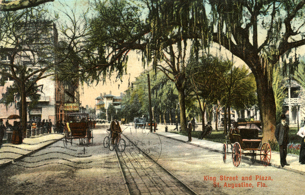 Vintage St. Augustine postcard looking west on King Street from the plaza toward the Hotel Ponce de Leon.